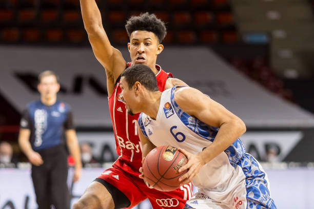 但他在赛场 但他在赛场